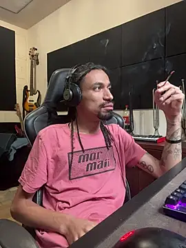 hotcamboy420 online show from 02-01-26, 06:28