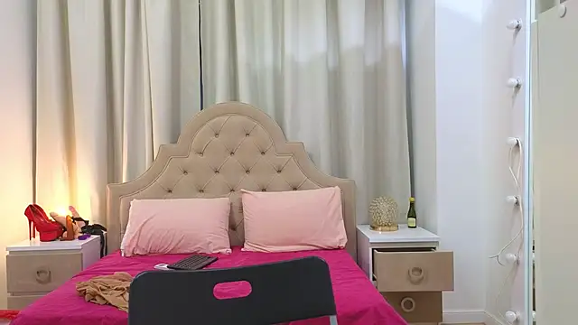 HairyLola online show from 03-11-25, 11:44