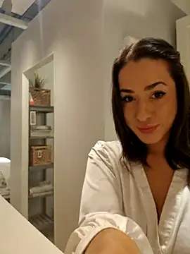 Snapshot of LydiaMaus96 chatting on 10-21-25, 11:44 LydiaMaus96 online show from 10-21-25, 11:44