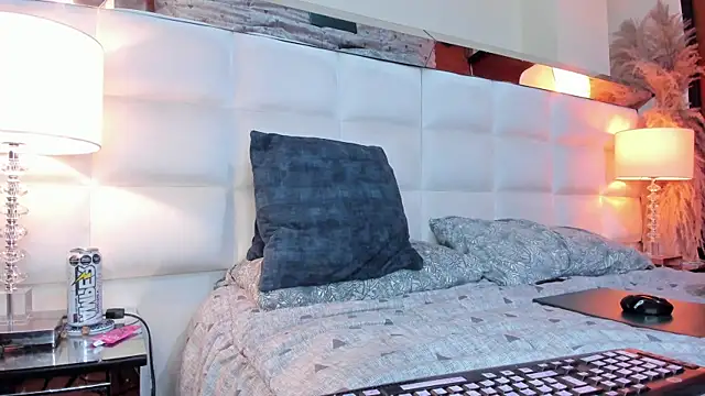 Snapshot of Adam_tatto chatting on 11-02-25, 05:10 Adam tatto online show from 11-02-25, 05:10