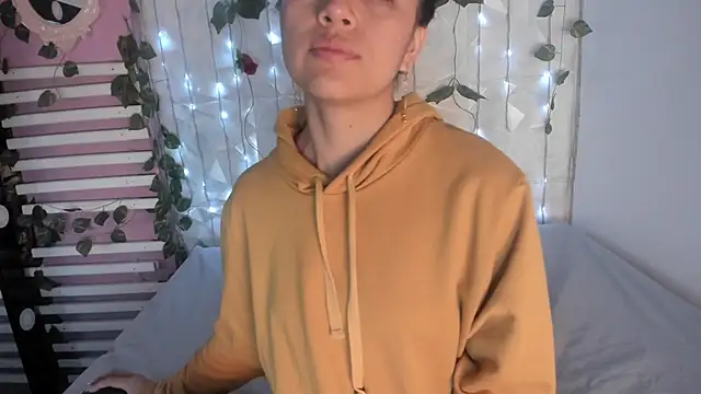 Sophy SmileSweet online show from 01-04-25, 11:43