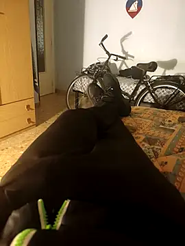 Snapshot of italovene chatting on 11-29-25, 07:17 italovene online show from 11-29-25, 07:17