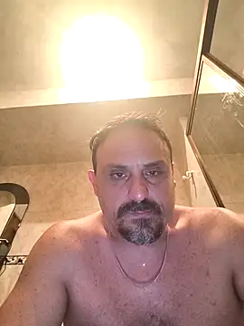 Snapshot of italovene chatting on 03-27-26, 05:24 italovene online show from 03-27-26, 05:24