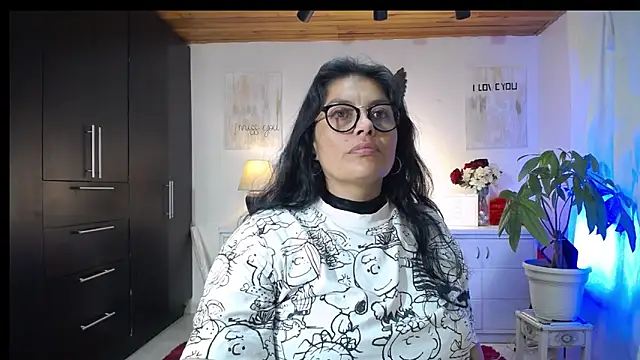 Snapshot of Lust_Mom41 chatting on 09-20-25, 11:39 Lust Mom41 online show from 09-20-25, 11:39