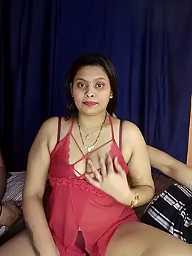 Snapshot of Sexy_DarloSiya chatting on 11-26-25, 06:31 Sexy DarloSiya online show from 11-26-25, 06:31