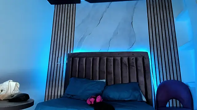 Snapshot of ChloeParkss_ chatting on 02-09-25, 12:19 ChloeParkss online show from 02-09-25, 12:19