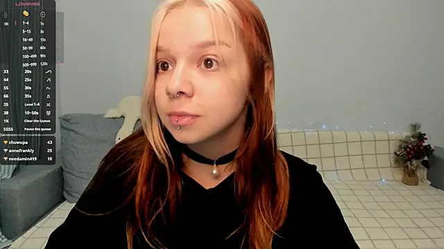 Snapshot of crystal_lilith chatting on 12-04-24, 03:21 crystal lilith online show from 12-04-24, 03:21