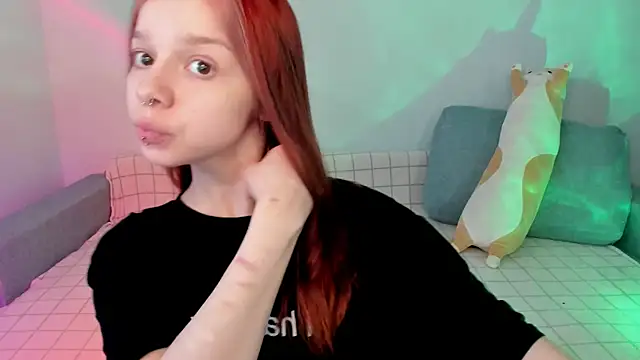 Snapshot of crystal_lilith chatting on 01-12-25, 12:23 crystal lilith online show from 01-12-25, 12:23