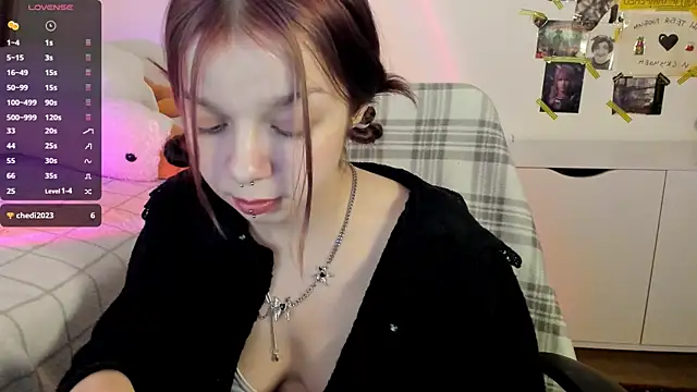 Snapshot of crystal_lilith chatting on 02-03-25, 09:07 crystal lilith online show from 02-03-25, 09:07