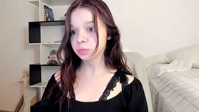 Snapshot of crystal_lilith chatting on 02-12-25, 03:16 crystal lilith online show from 02-12-25, 03:16