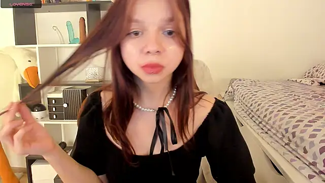 Snapshot of crystal_lilith chatting on 02-22-25, 04:30 crystal lilith online show from 02-22-25, 04:30