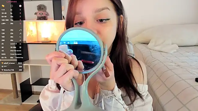 Snapshot of crystal_lilith chatting on 03-16-25, 01:27 crystal lilith online show from 03-16-25, 01:27