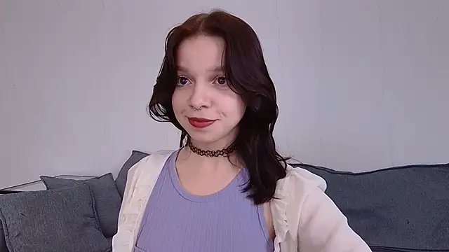 Snapshot of crystal_lilith chatting on 09-29-25, 04:56 crystal lilith online show from 09-29-25, 04:56