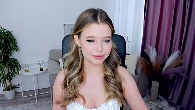 Snapshot of FollowLovee chatting on 03-15-25, 12:45 FollowLovee online show from 03-15-25, 12:45