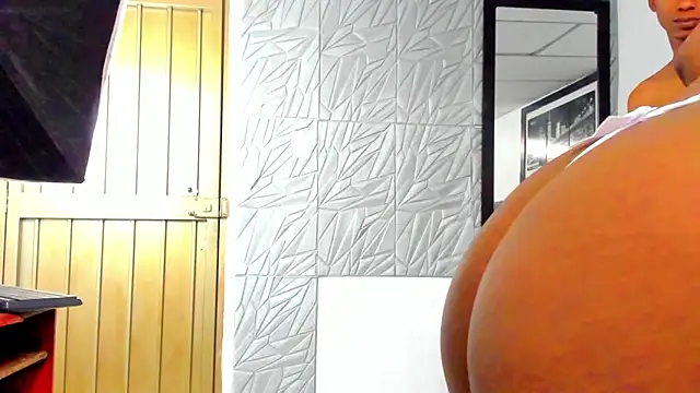 Snapshot of EvaxEmma chatting on 01-23-25, 01:24 EvaxEmma online show from 01-23-25, 01:24