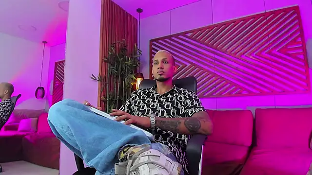 MagnusFrost online show from 01-31-25, 07:29