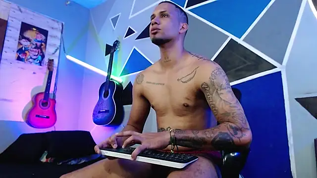 MagnusFrost online show from 10-06-25, 08:39