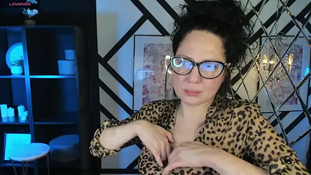 Anita Muse online show from 11-22-25, 09:03