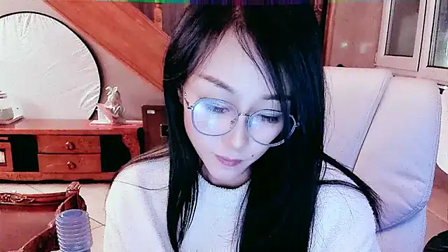 Snapshot of NIAN-er chatting on 02-21-25, 01:11 NIAN-er online show from 02-21-25, 01:11