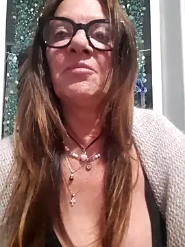 gildamilf online show from 04-13-26, 07:52