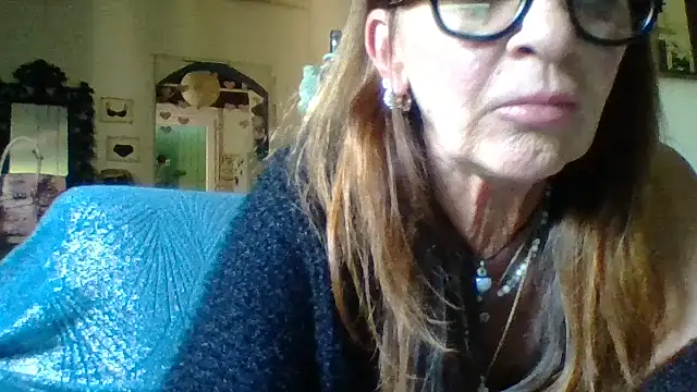 gildamilf online show from 05-15-26, 02:35