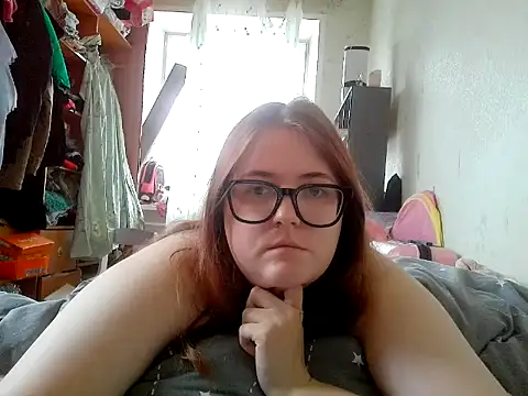 Snapshot of DesireMelissa chatting on 06-15-26, 08:49 DesireMelissa online show from 06-15-26, 08:49