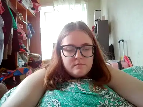 Snapshot of DesireMelissa chatting on 06-29-26, 10:15 DesireMelissa online show from 06-29-26, 10:15