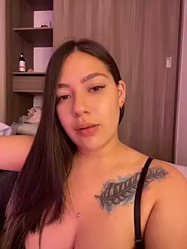 Latina vanessa online show from 01-29-25, 03:54