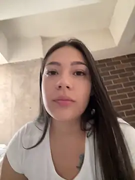 Latina vanessa online show from 03-16-26, 08:13