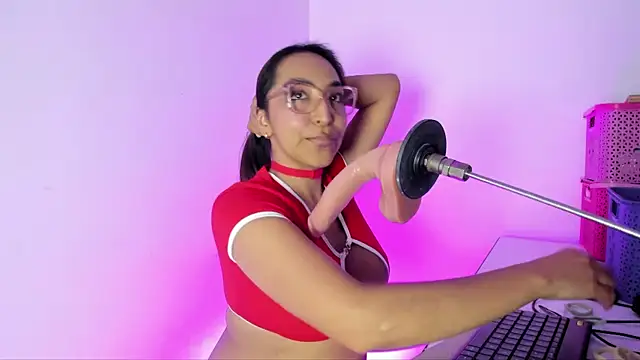 Leticia brownn1 online show from 05-19-26, 07:31