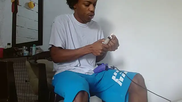 Snapshot of Larry-n-clouds chatting on 02-03-26, 05:07 Larry-n-clouds online show from 02-03-26, 05:07