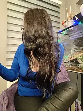 Snapshot of CamilleDesire chatting on 11-25-25, 05:02 CamilleDesire online show from 11-25-25, 05:02