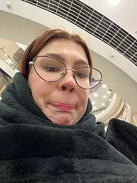 RinaCat online show from 12-17-24, 11:39