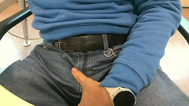 alessandroman2114 online show from 01-09-26, 11:13