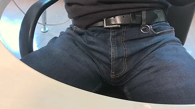 alessandroman2114 online show from 03-02-26, 11:50