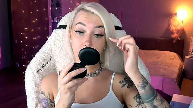 tykioty Miley online show from 02-26-25, 05:39