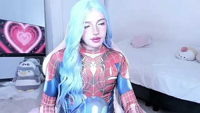 Snapshot of KloeKing__ chatting on 12-01-25, 04:06 KloeKing online show from 12-01-25, 04:06