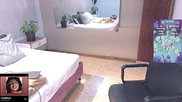 Eli666uwu online show from 11-25-25, 10:59