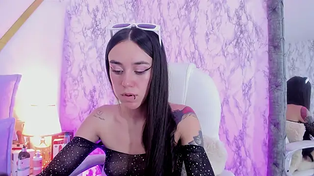 Athziry  online show from 12-11-24, 01:15