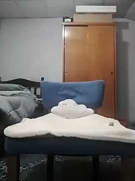 nicedick bro online show from 10-13-25, 04:56