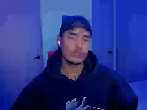 thomas latin boy online show from 09-14-25, 01:49