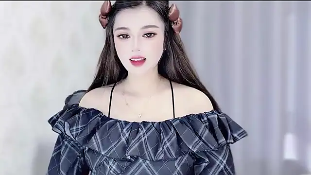 VIWVI online show from 02-08-26, 05:33