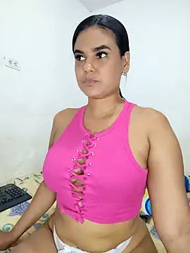 Snapshot of AntonellaShot chatting on 09-18-25, 07:10 AntonellaShot online show from 09-18-25, 07:10