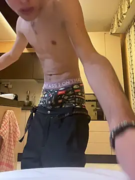 Snapshot of LukonPorn chatting on 01-18-25, 07:48 LukonPorn online show from 01-18-25, 07:48