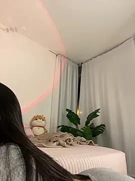 montmariana online show from 02-14-25, 01:13