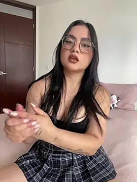Snapshot of montmariana chatting on 07-10-26, 04:53 montmariana online show from 07-10-26, 04:53