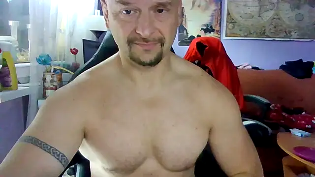 Snapshot of Sports-beast chatting on 06-12-26, 08:57 Sports-beast online show from 06-12-26, 08:57
