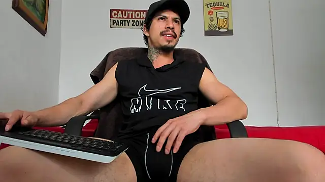 TristanWoods online show from 12-21-24, 06:34