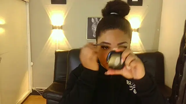 Snapshot of ashley_Tompson1 chatting on 12-30-24, 11:59 ashley Tompson1 online show from 12-30-24, 11:59