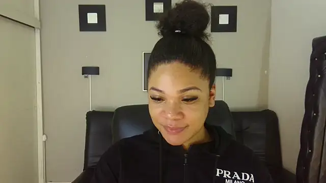 Snapshot of ashley_Tompson1 chatting on 12-30-24, 03:35 ashley Tompson1 online show from 12-30-24, 03:35